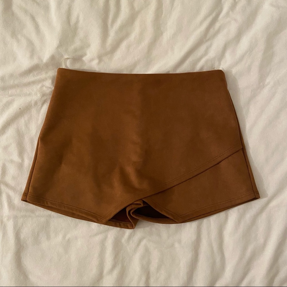NEVER WORN Suede Skort
